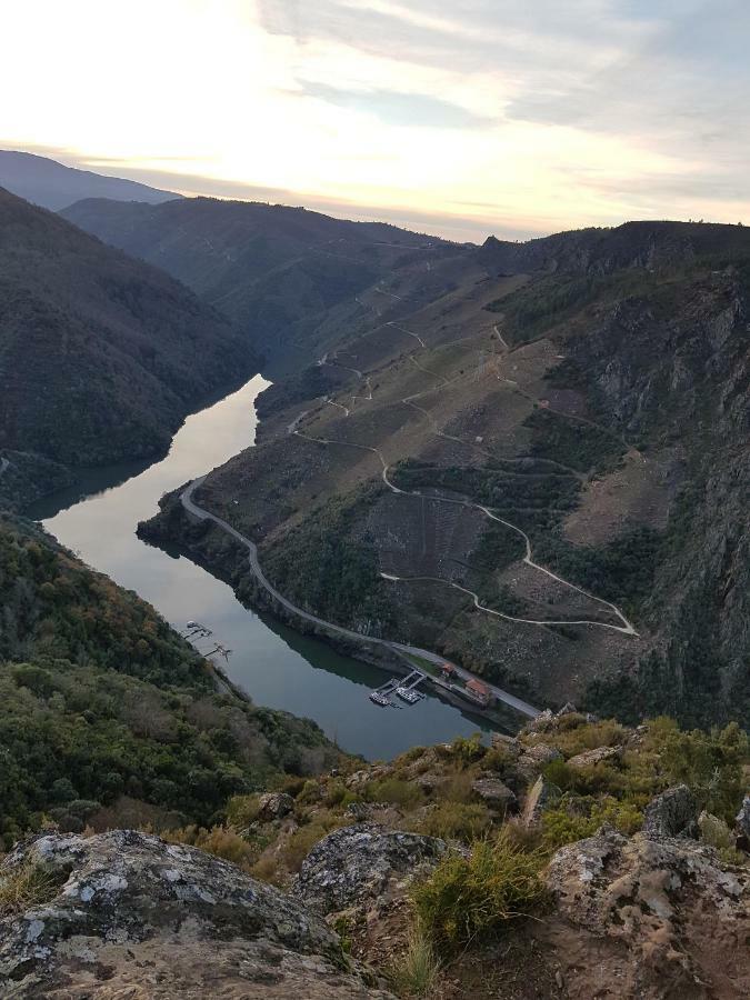 Вилла A Brava Sas de Penelas Экстерьер фото